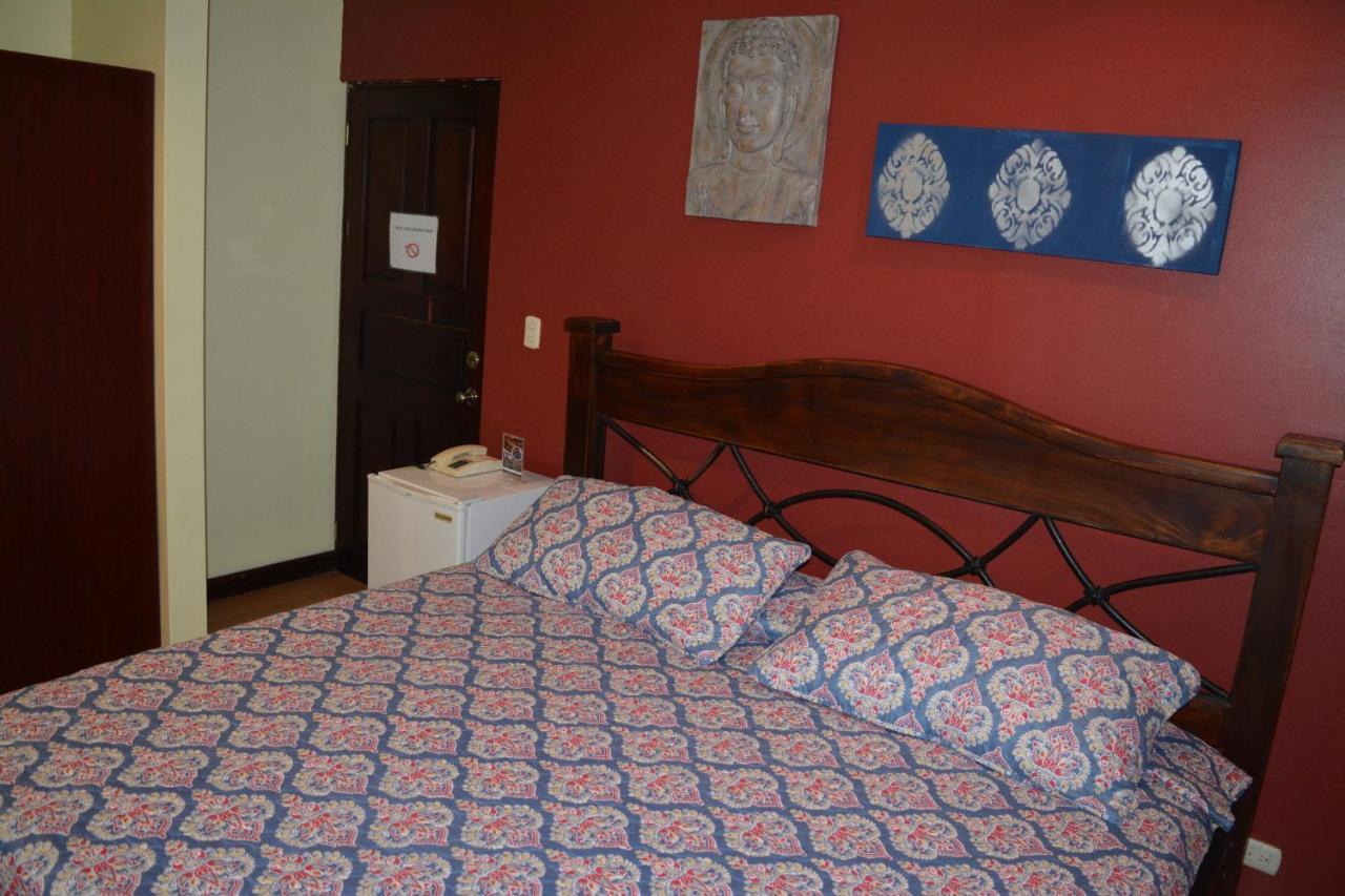 Cr Lounge By Little Havana (adults Only) 3*